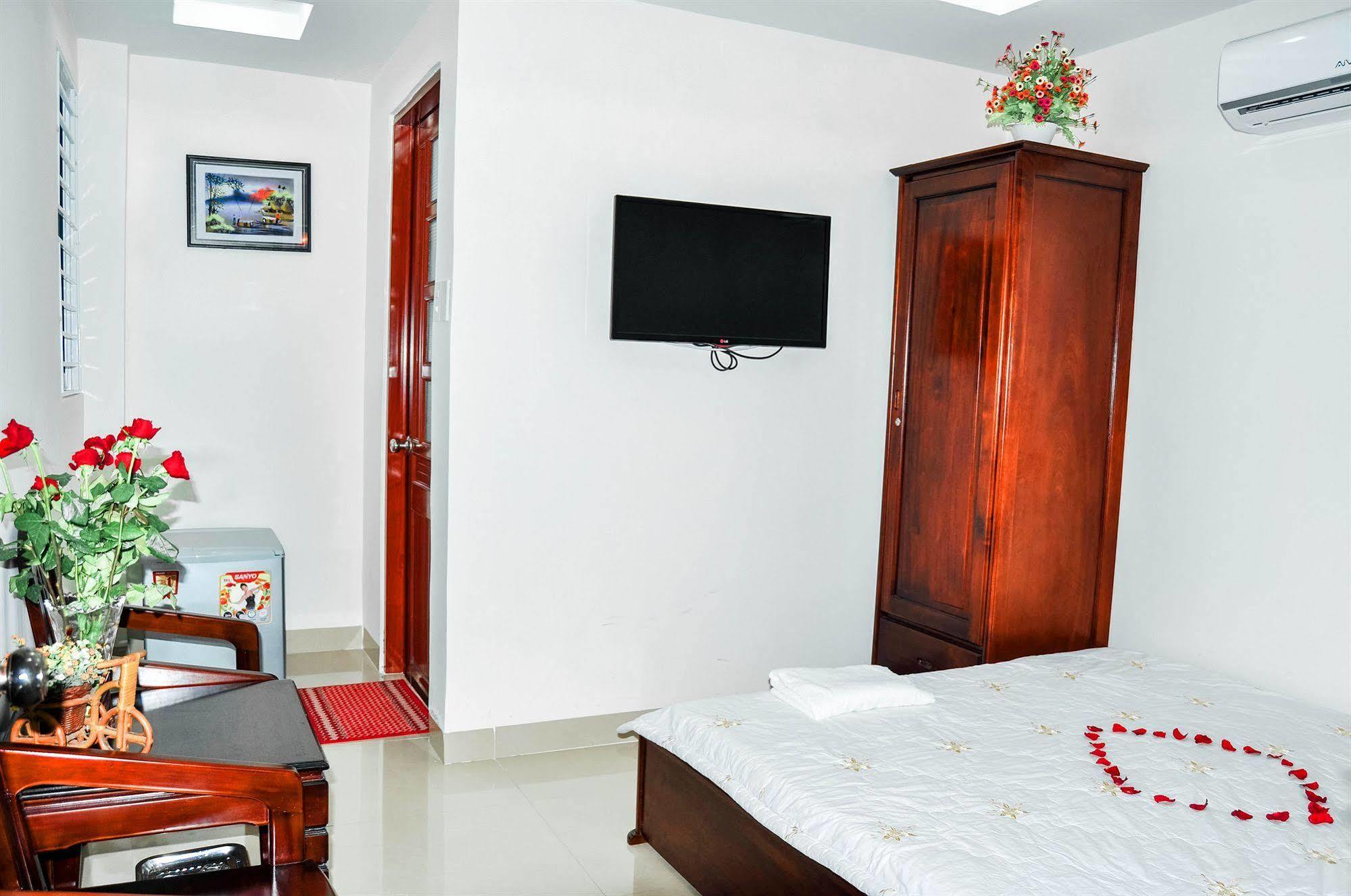 Thien Thanh Hotel - E Dragon На Транг Екстериор снимка